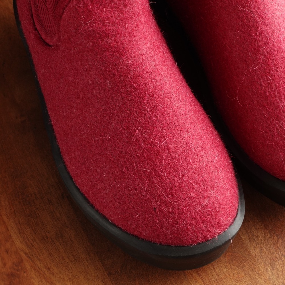 OOFOS Boot WMS SZ 7 Pink Red OOmega Londoner Wool Blend Comfort Recovery Chelsea - Picture 4 of 12